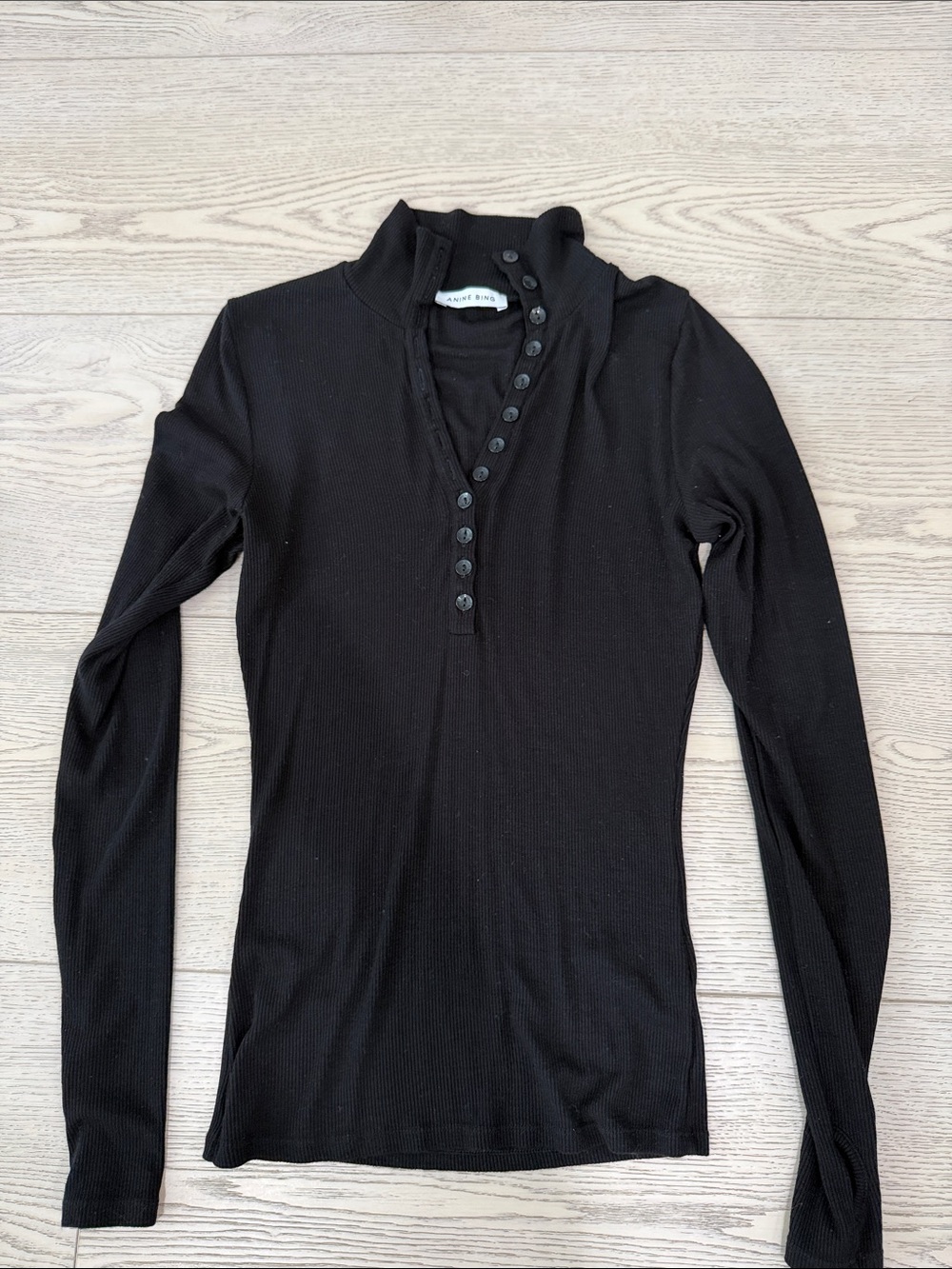 Black Long-Sleeve Ribbed Henley Top - Anne bing